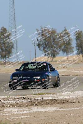 media/May-01-2022-CalClub SCCA (Sun) [[03a481c204]]/Group 5/Qualifying (I5)/